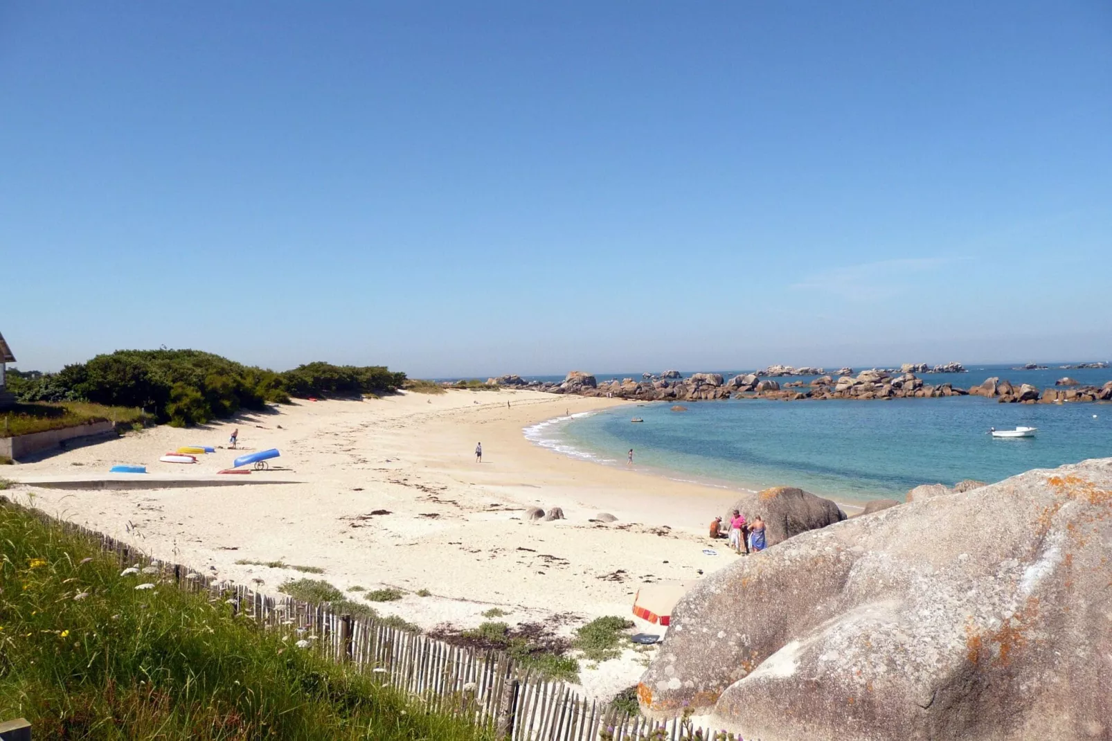 Bretonisches Ferienhaus in Strandnähe Plouescat-Gebieden zomer 1km