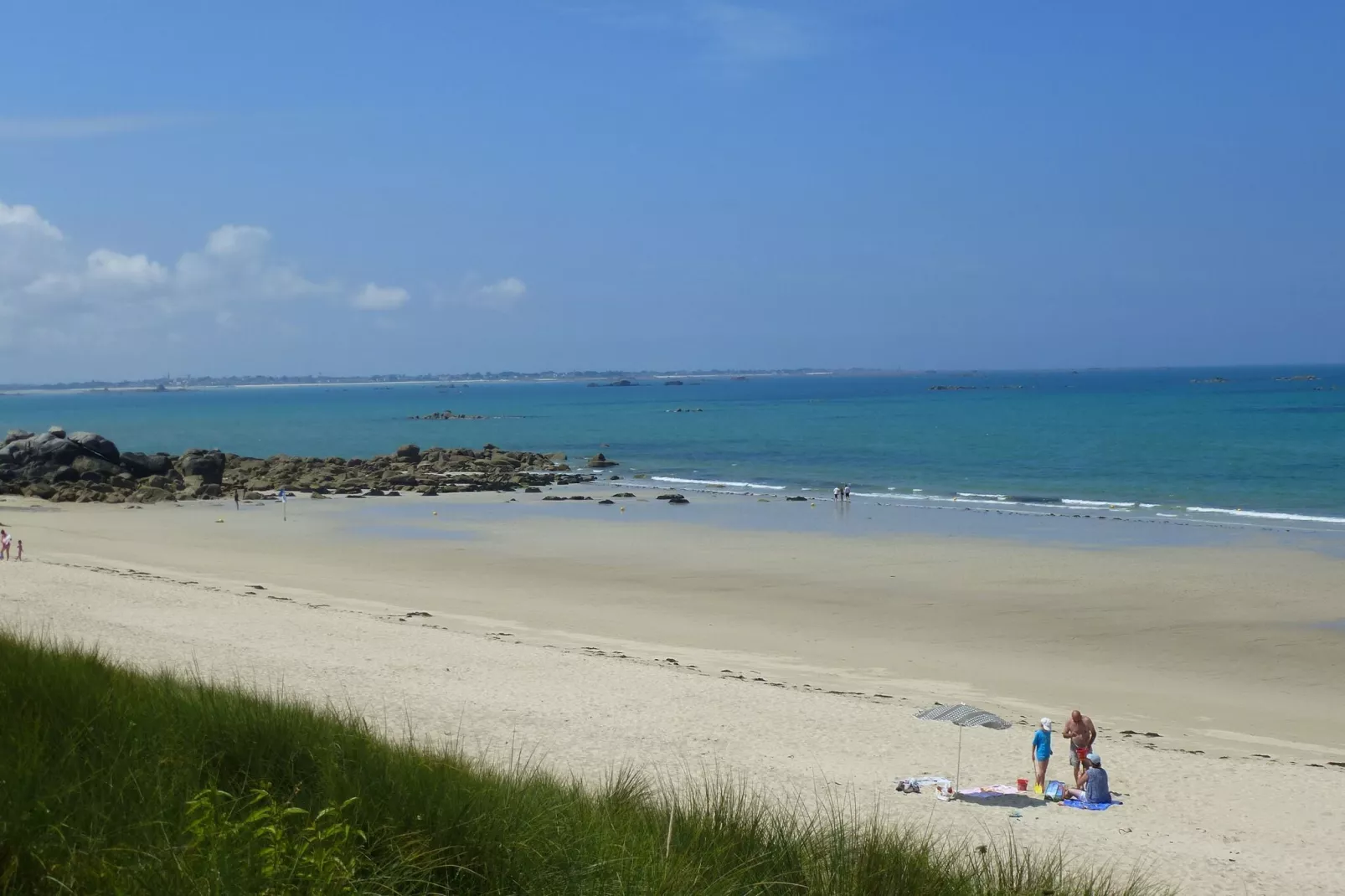 Bretonisches Ferienhaus in Strandnähe Plouescat-Gebieden zomer 1km