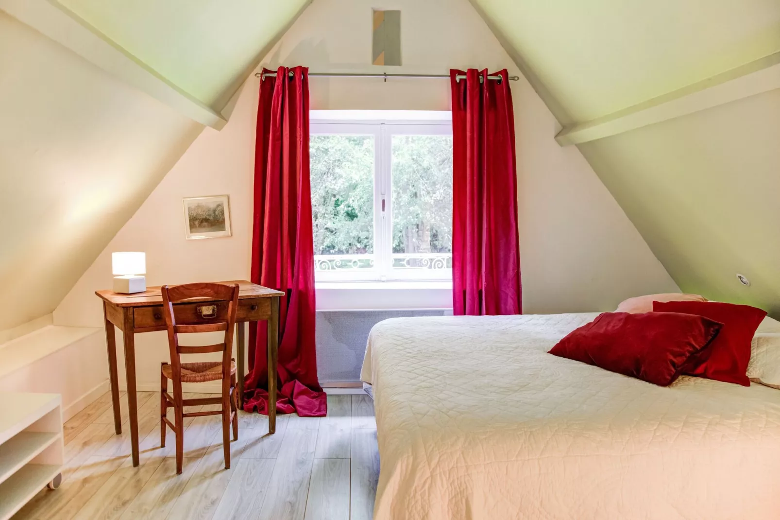 Vakantiehuis in Houtteville met tuin-Slaapkamer