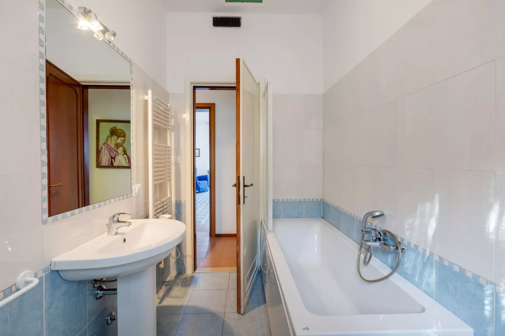 Villa Vista Garda-Badkamer