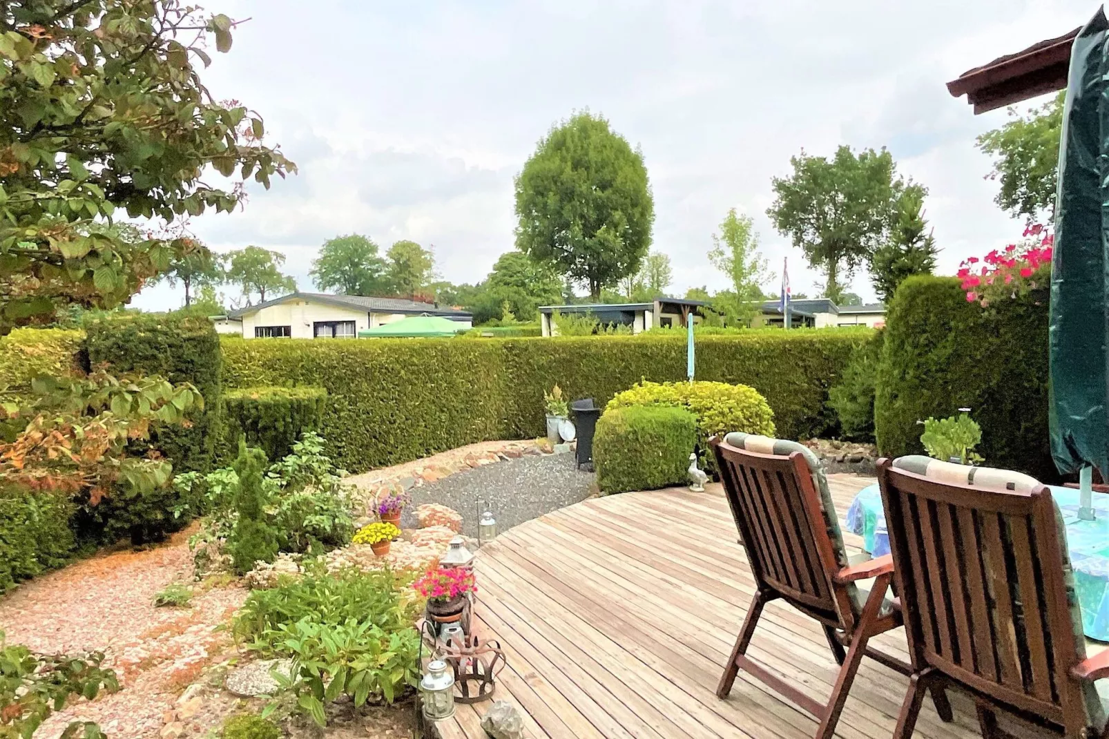 Chalet Kieftveen Voorthuizen II 4 pax -817-Tuinen zomer