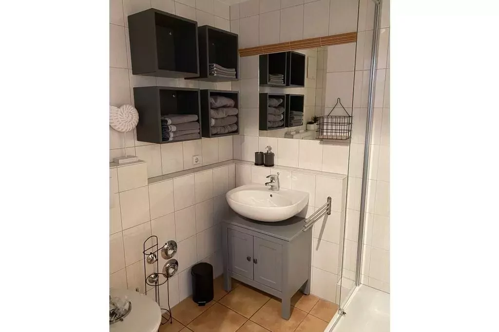 299213-Badkamer