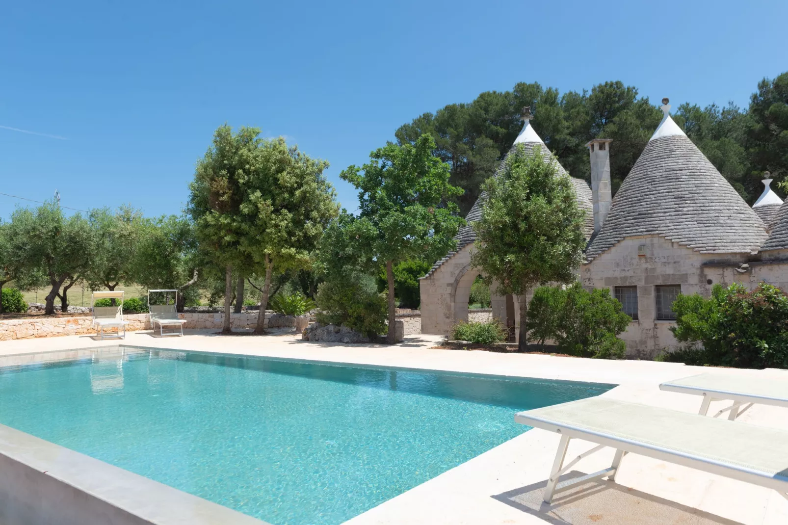 Trulli tre corbezzoli - Ostuni-Zwembad