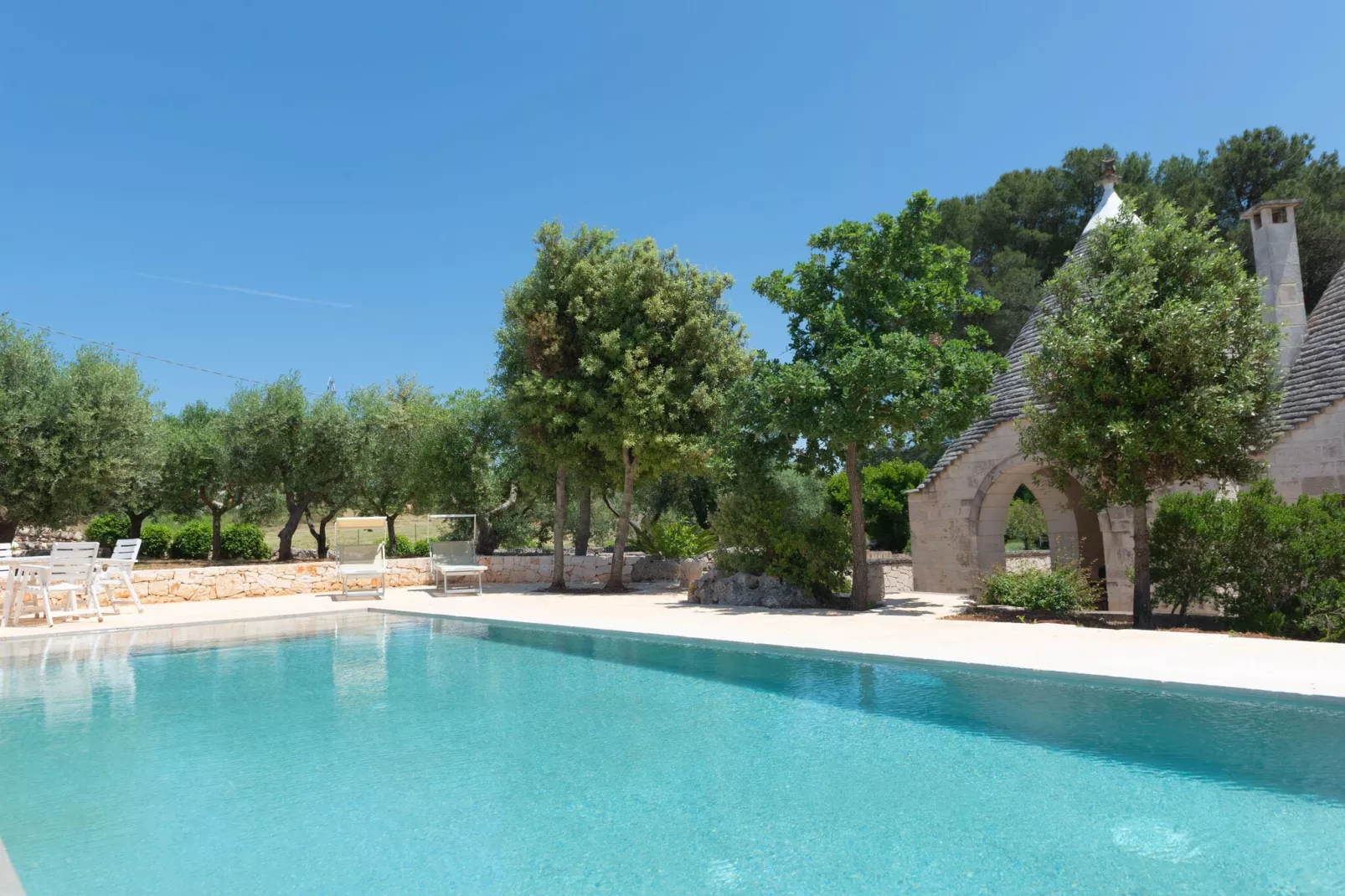 Trulli tre corbezzoli - Ostuni-Zwembad