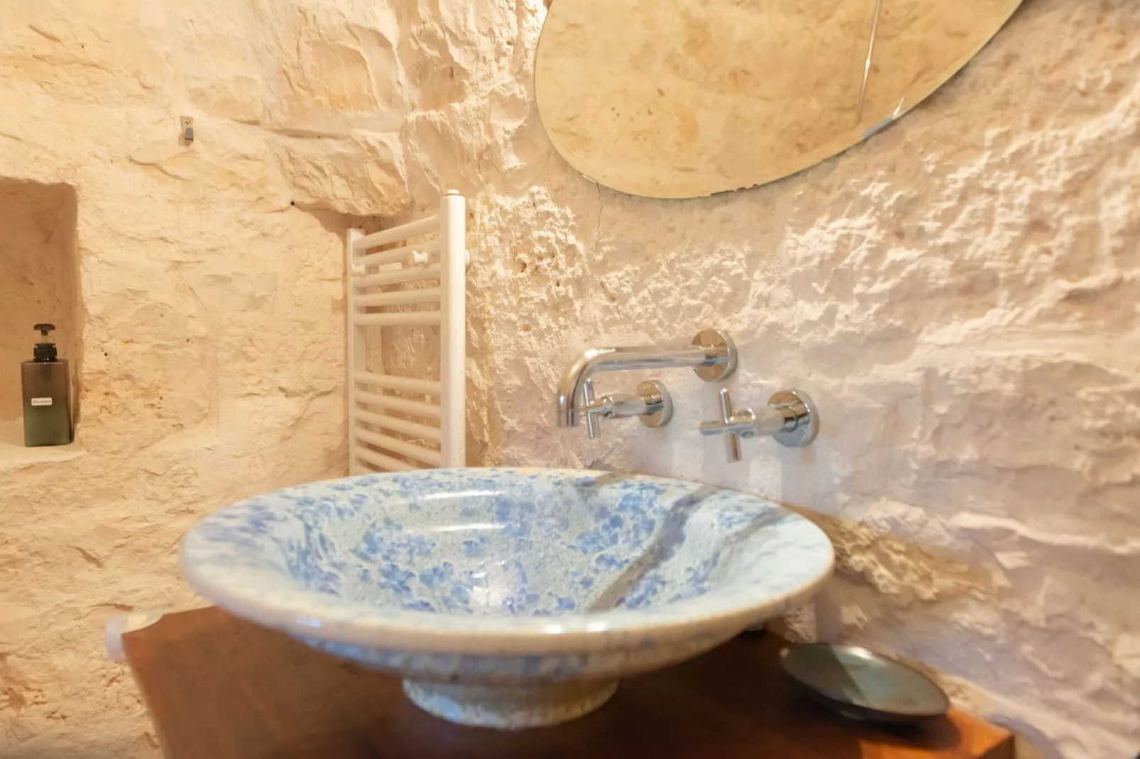 Trulli Fantese 4 Ostuni-Badkamer