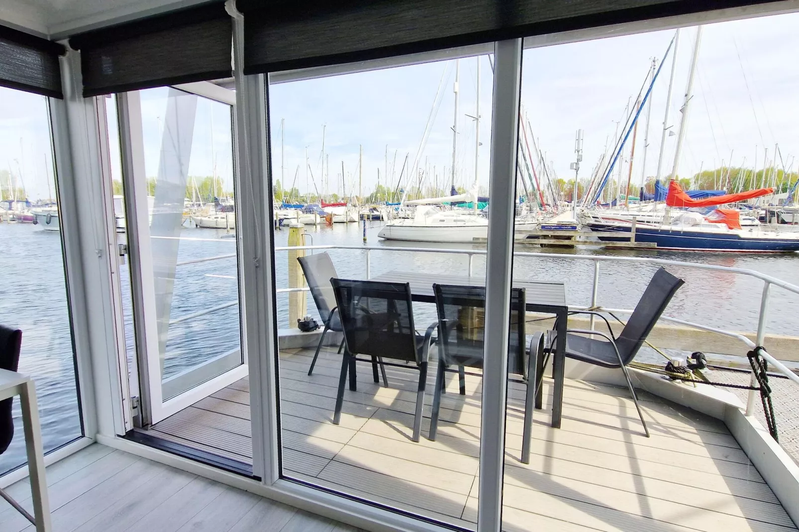 Havenlodges Naarden 1-Terrasbalkon