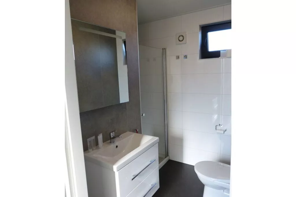 431804-Badkamer