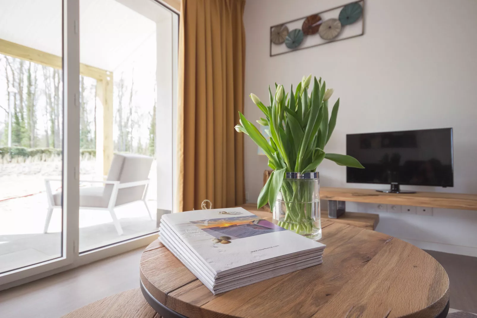 Prachtig vrijstaand vakantiehuis op slechts 800 m. van zee-Woonkamer