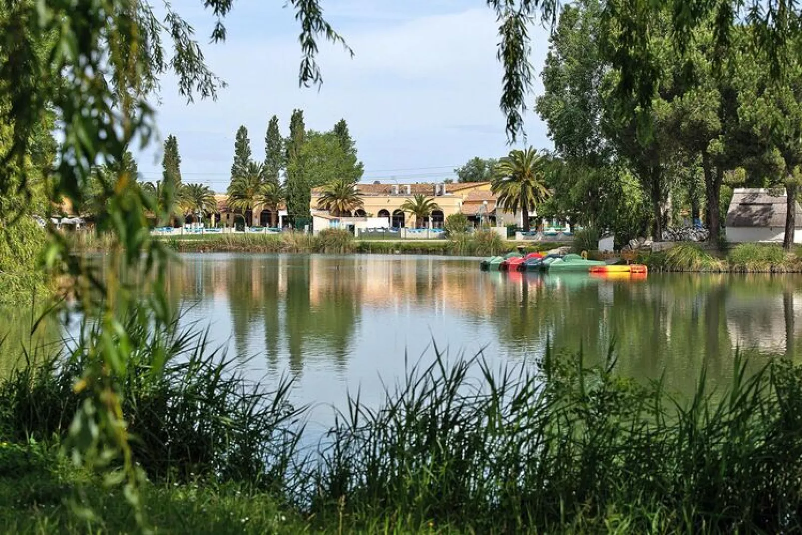 Residence Les Hameaux de Camargue Arles // Studio Cab 4 pers-Waterzicht