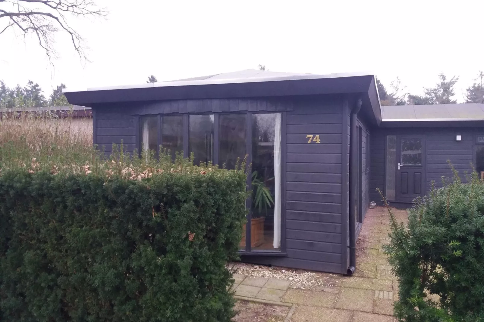Chalet De Vier Jaargetijden 74-Buitenkant zomer