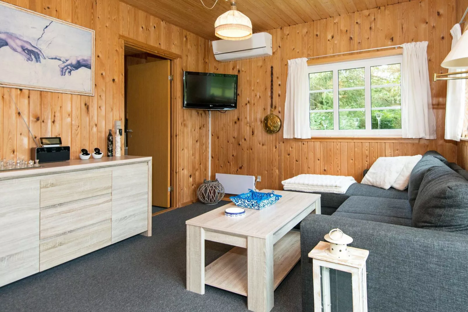 Rustieke Cottage nabij Kvie Lake-By Traum-Binnen