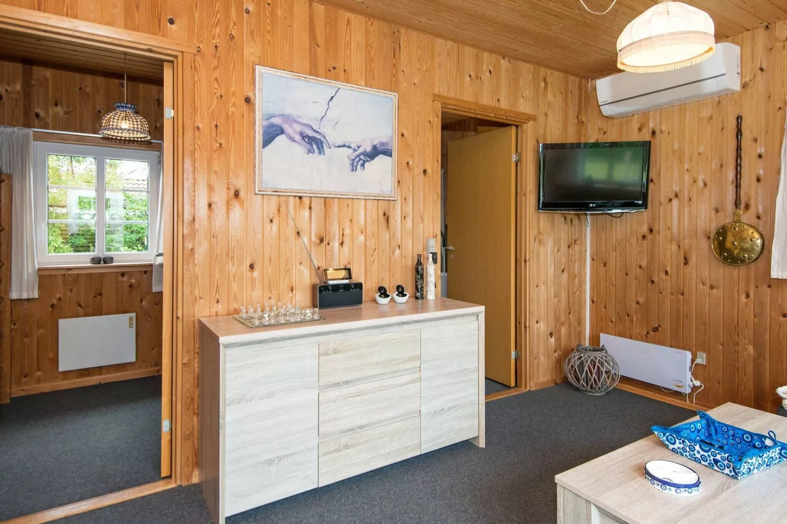 Rustieke Cottage nabij Kvie Lake-By Traum-Binnen