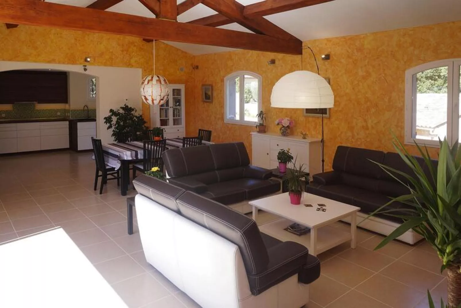 Villa in Cavalaire-sur-Mer-Eetkamer