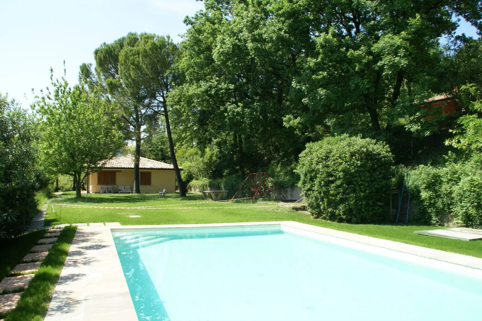 Residence Le Sponde Quadri Uno Quattro-Zwembad