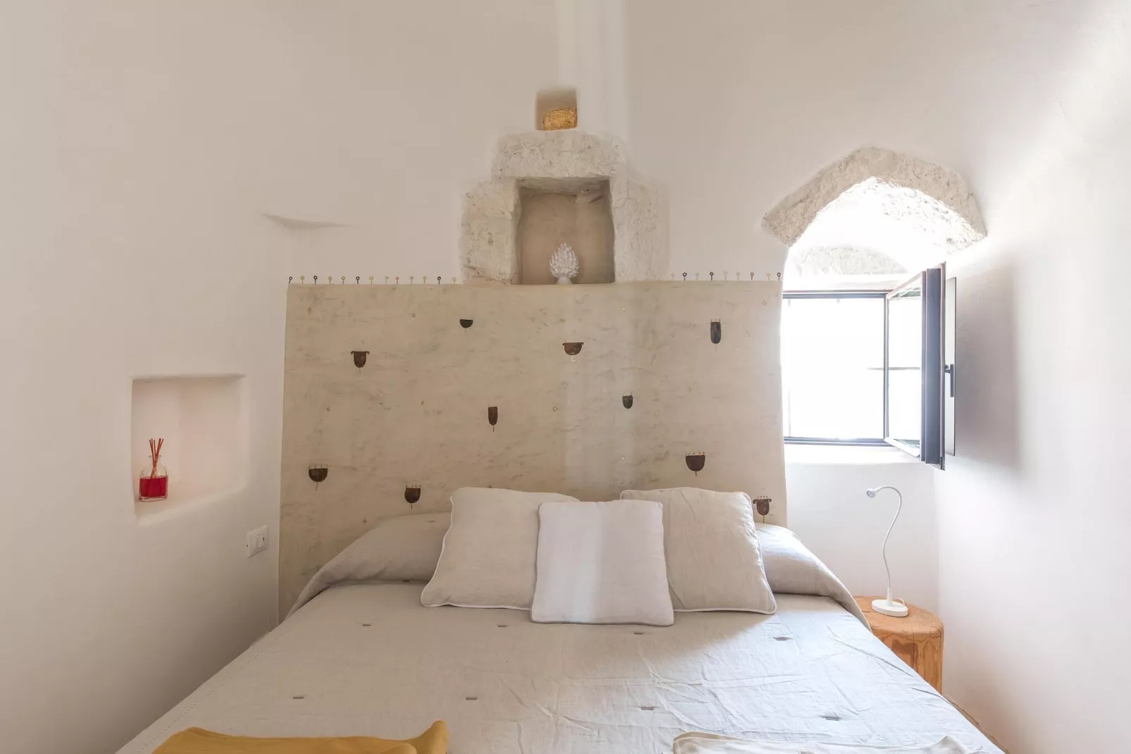 Luxury Trullo Termetrio in Cisternino-Slaapkamer