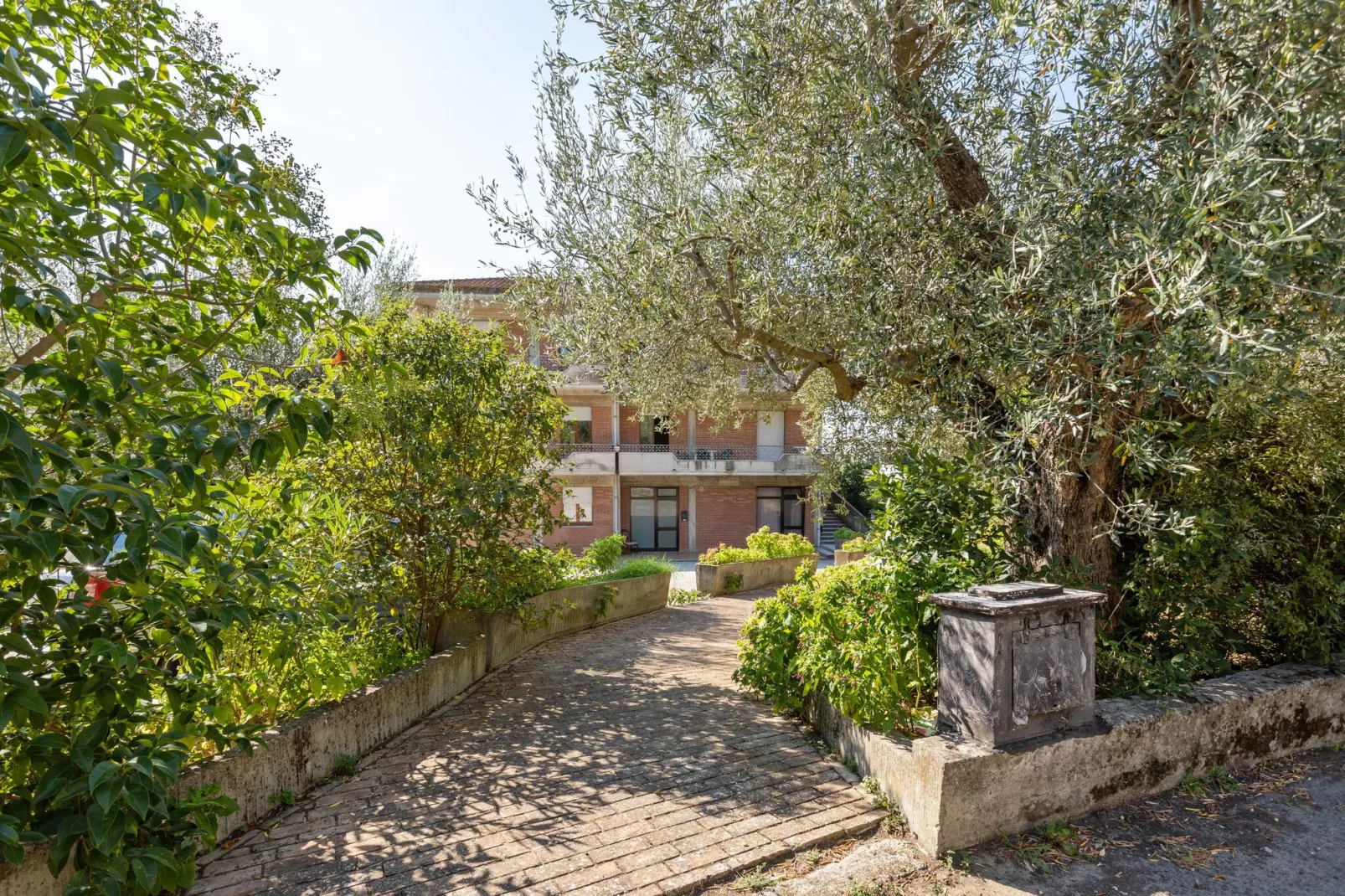 Casa Tommaso - Quadri P T - 8 pax-Hal-ontvangst