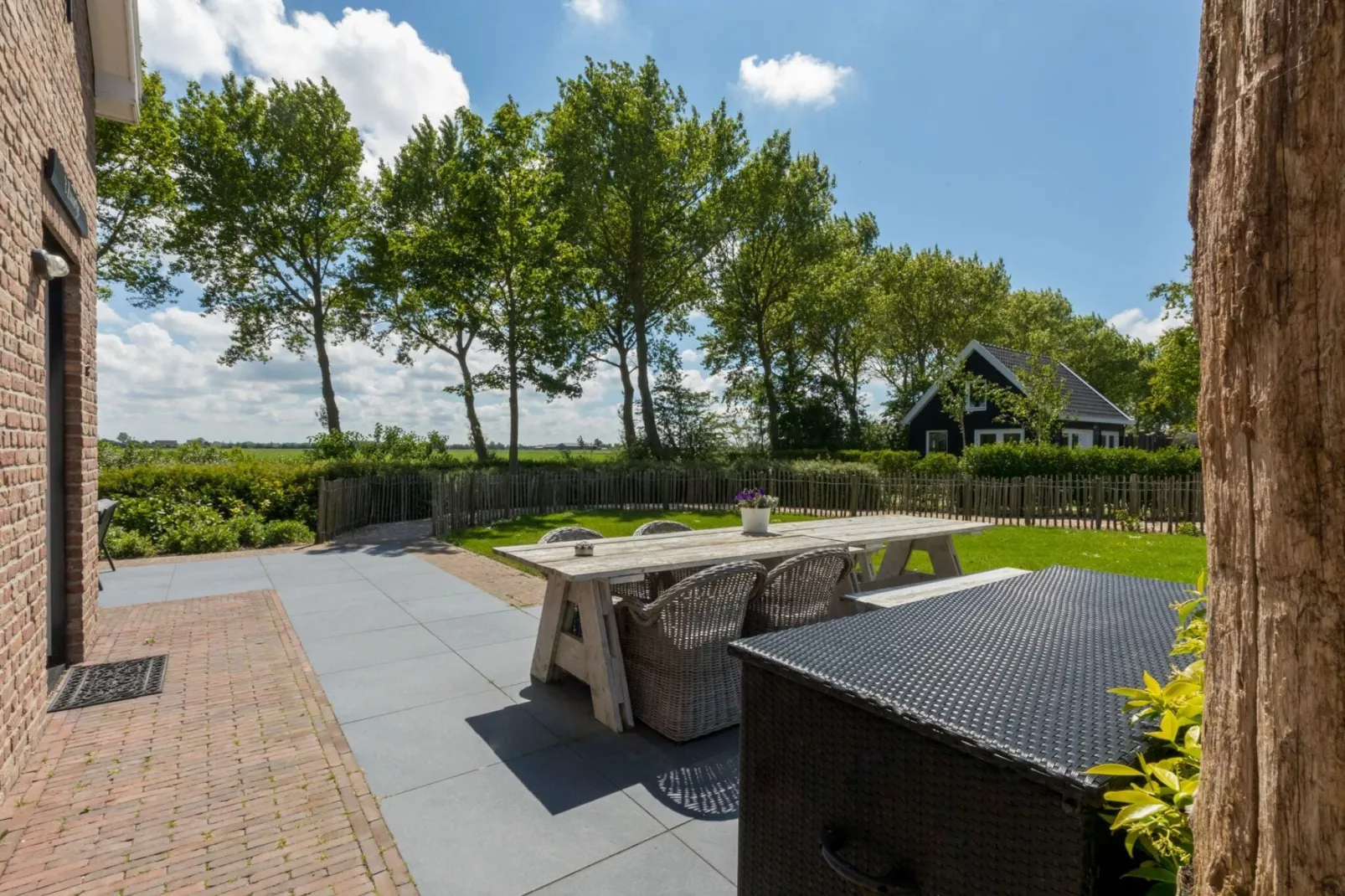 Lepelstraat 18B  Vrouwenpolder "'t Zwartje"-Terrasbalkon