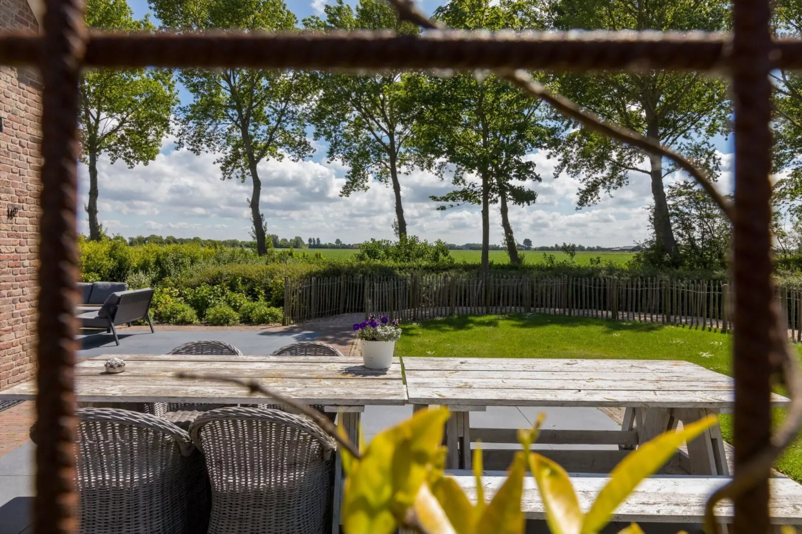 Lepelstraat 18B  Vrouwenpolder "'t Zwartje"-Terrasbalkon