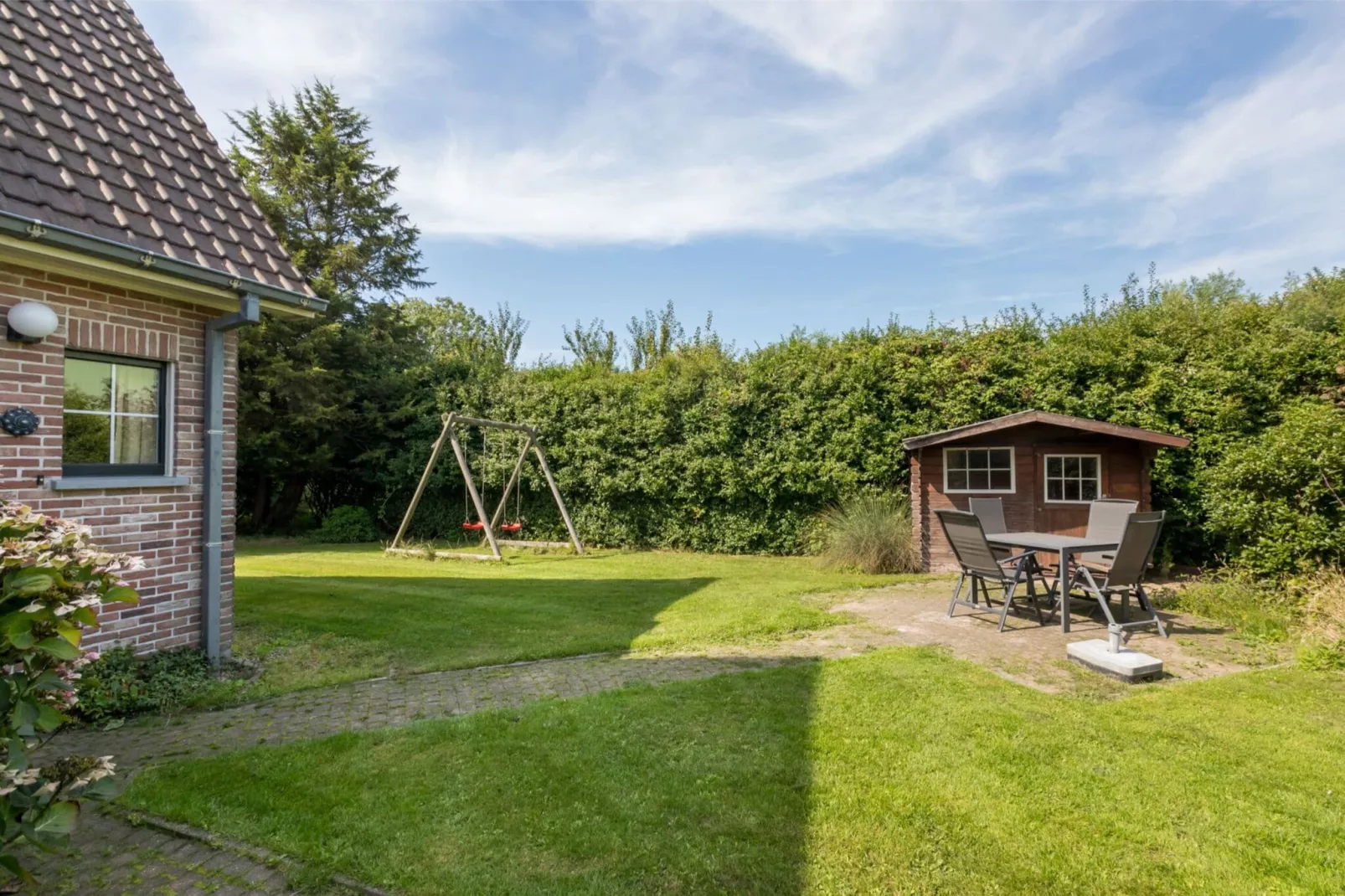 Vroondijk 2- Zeepeertje-Tuinen zomer