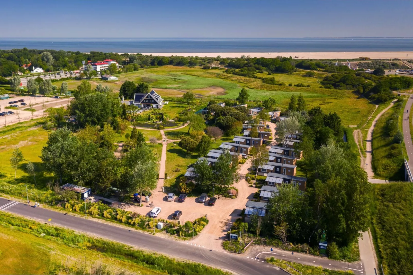 Fort den Haak - Chalet 1 tm 15  hond-Buitenkant zomer