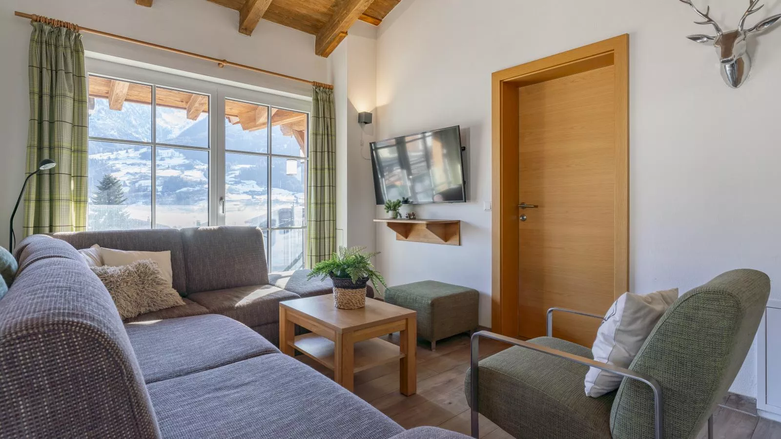 Luxury Tauern Suite Walchen Kaprun 4-Woonkamer