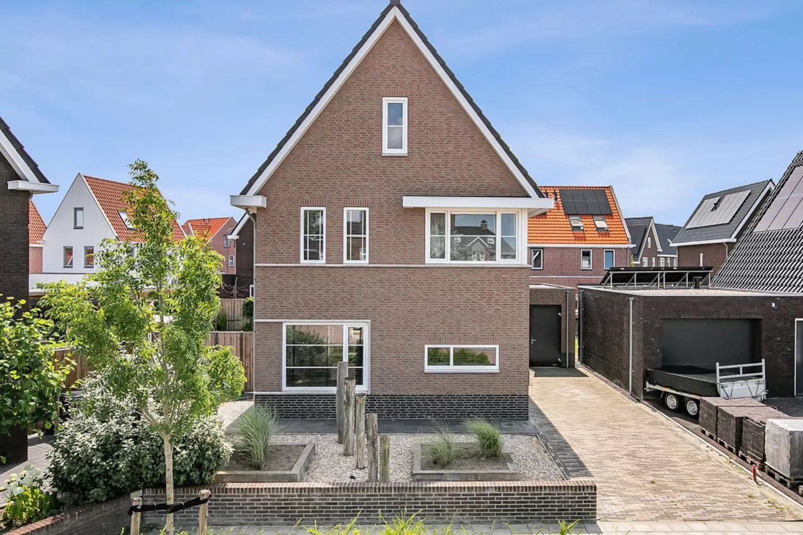 "Vakantiehuis - Albert Aylerstraat 10  Middelburg "-Buitenkant zomer