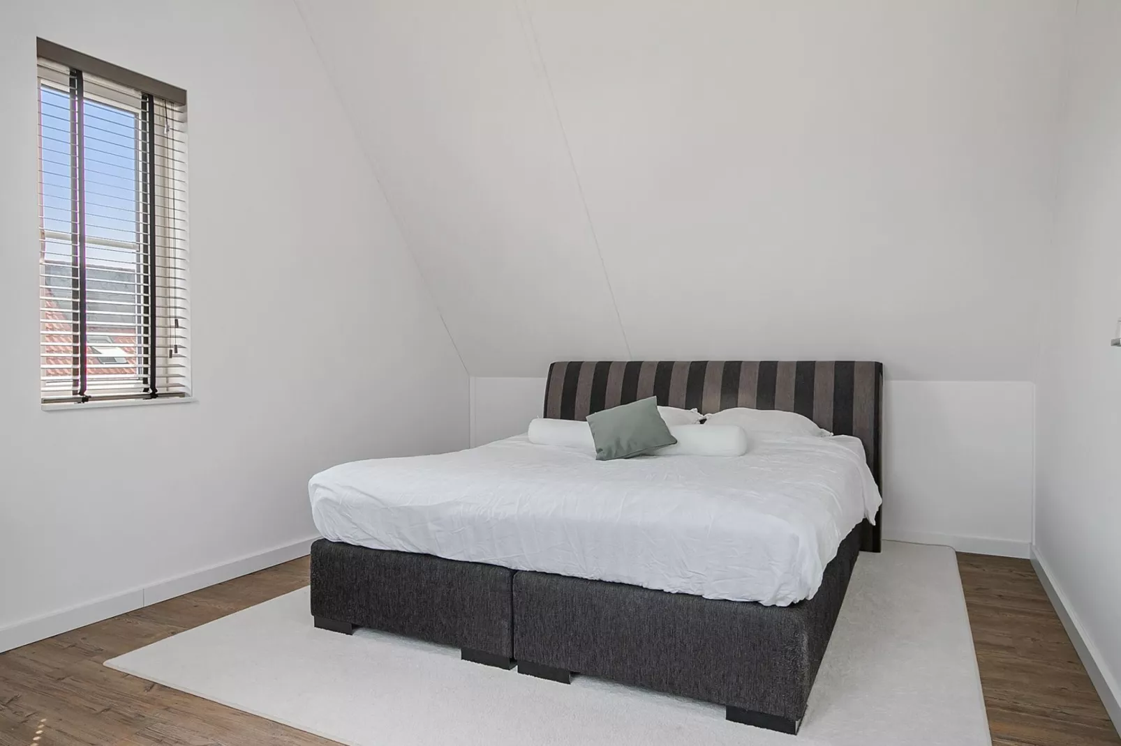 "Vakantiehuis - Albert Aylerstraat 10  Middelburg "-Slaapkamer