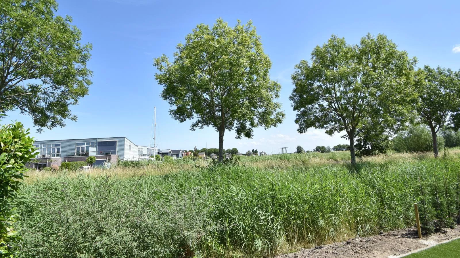 Villa Robinie-Uitzicht zomer