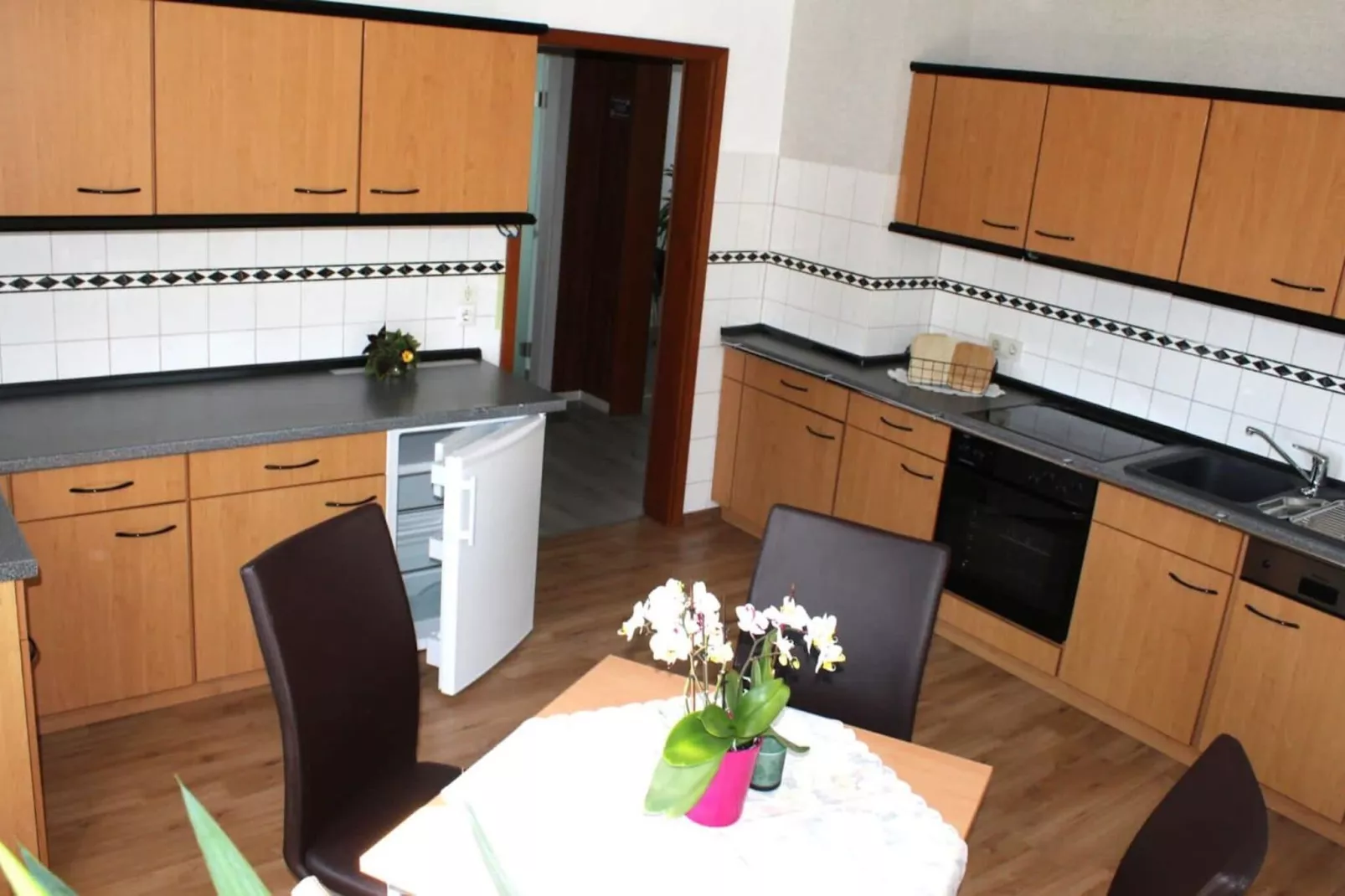 Robert's Ferienwohnung-Keuken