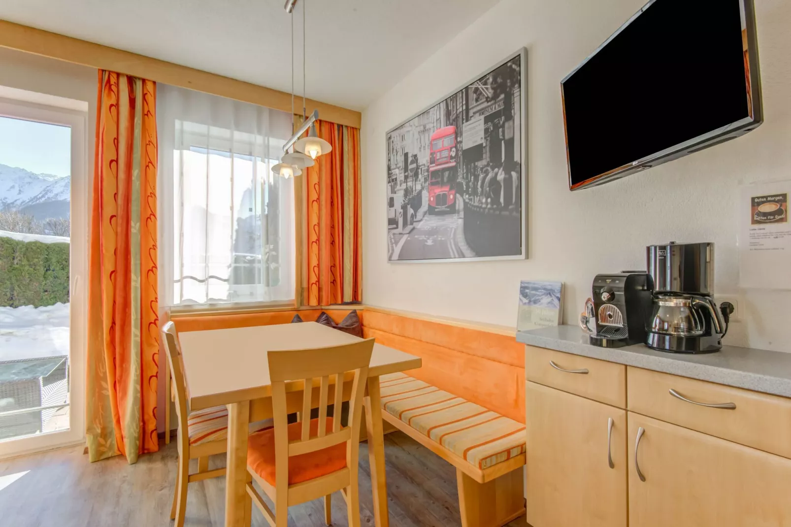 Appartment groß-Eetkamer