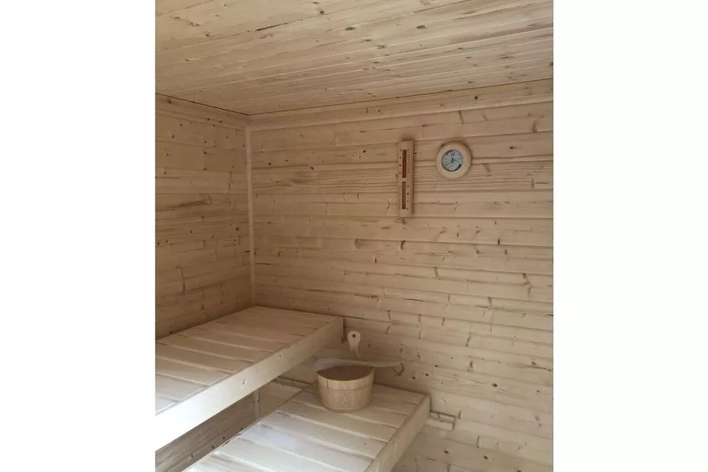 284037-Sauna