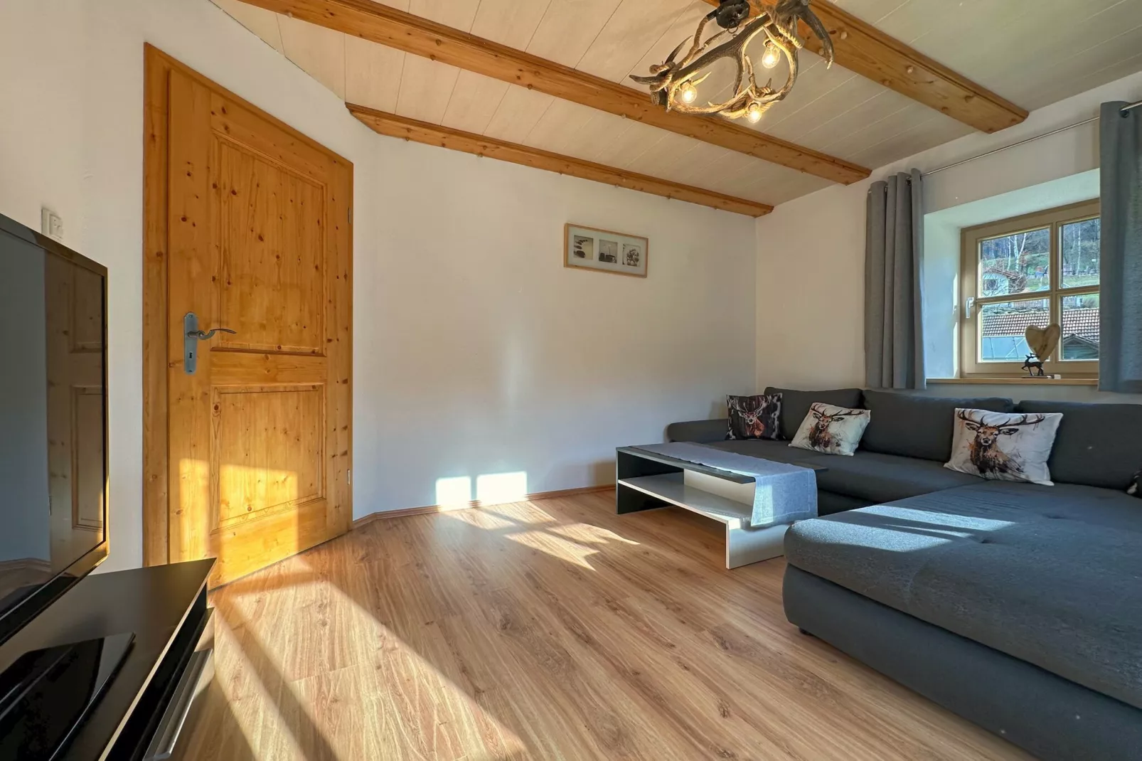 Ferienwohnung Holzfurtner-Woonkamer