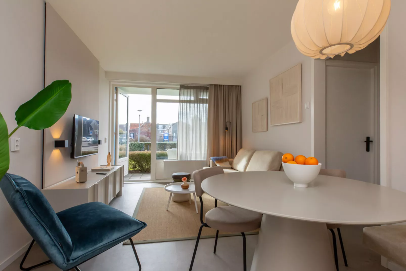 Zoutelande 'Kurhaus appartement nr 1-Eetkamer