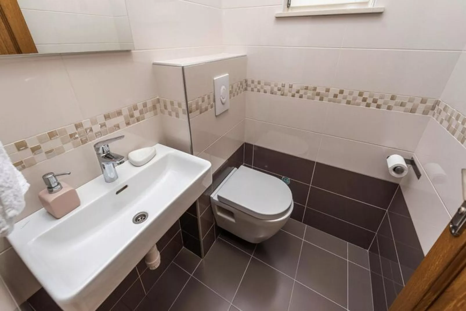 Holiday home Petrcane-SD107/A01/Marijanka for 6 Pers-Badkamer