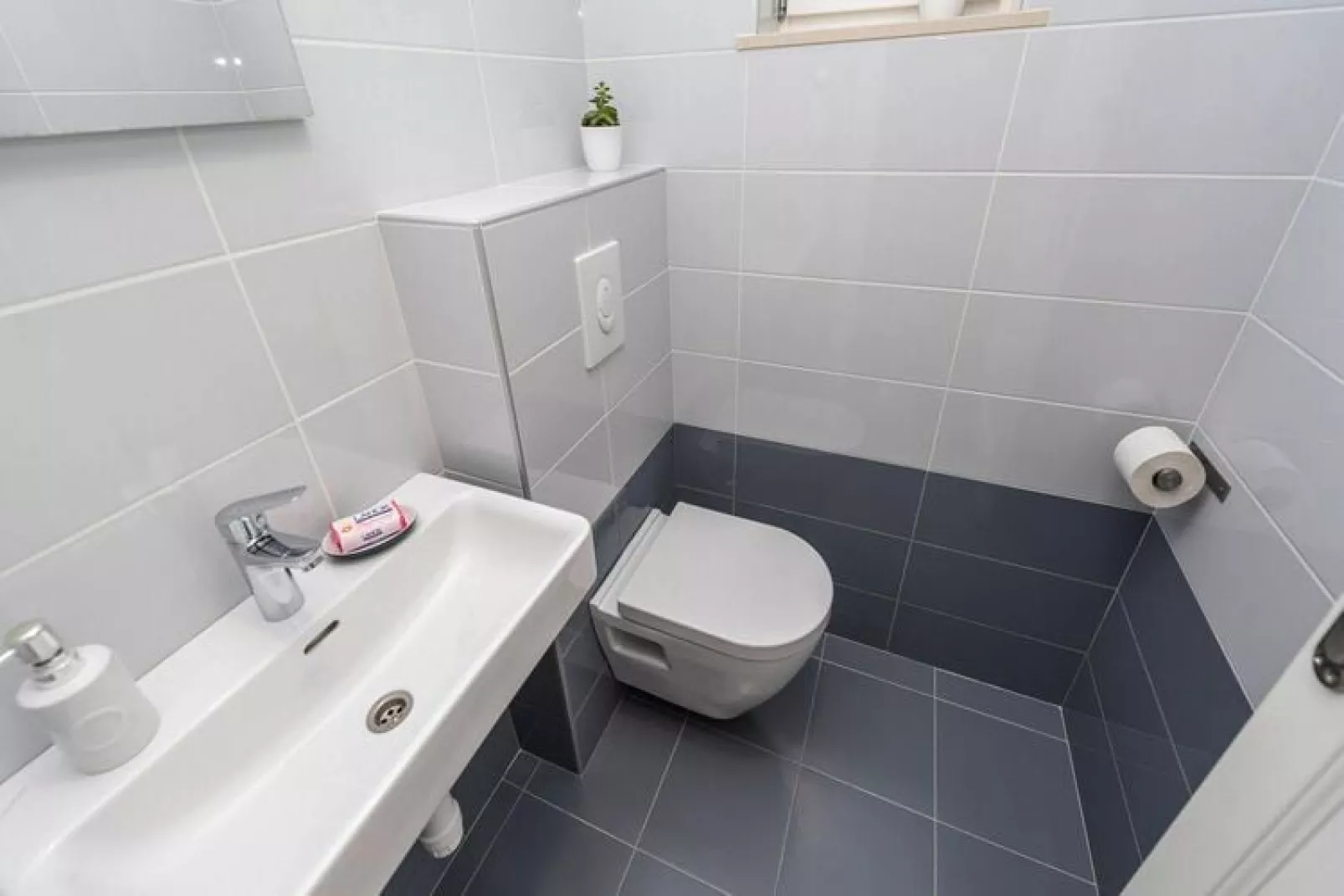 Holiday home Petrcane-SD107/A01/Marijanka for 6 Pers-Badkamer
