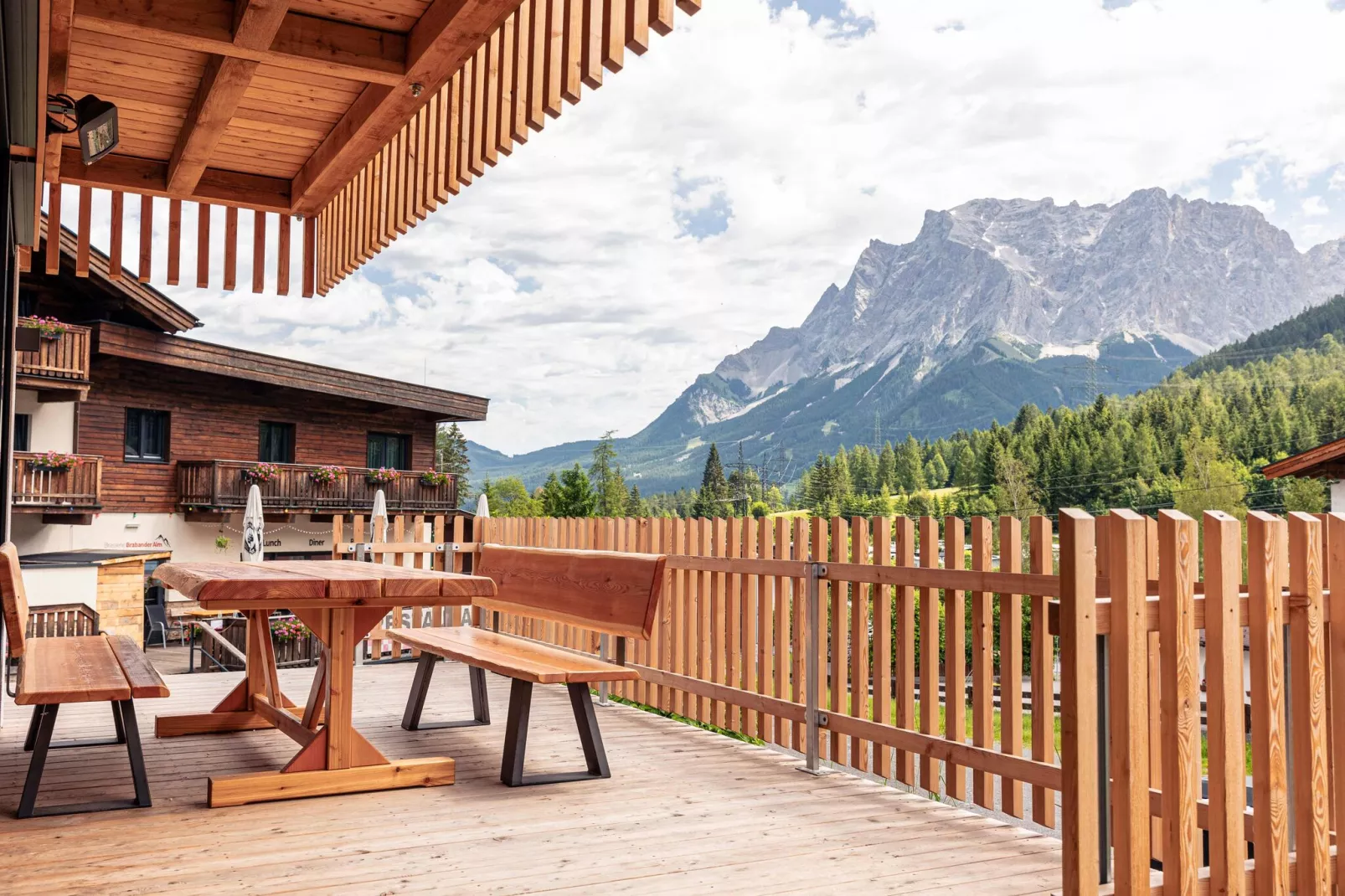 Alpenchalets Biberwier 1-Buitenkant zomer