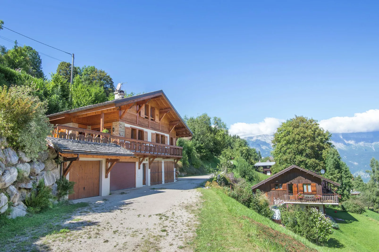 Le Mont Blanc - Les Traces-Buitenkant zomer