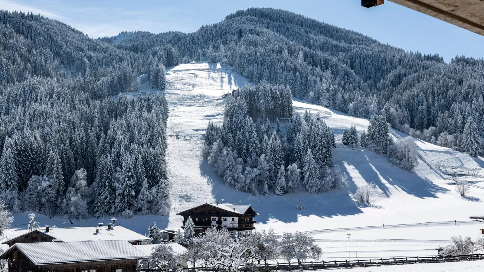Tirolee Marchegg EG Top 1-Uitzicht winter