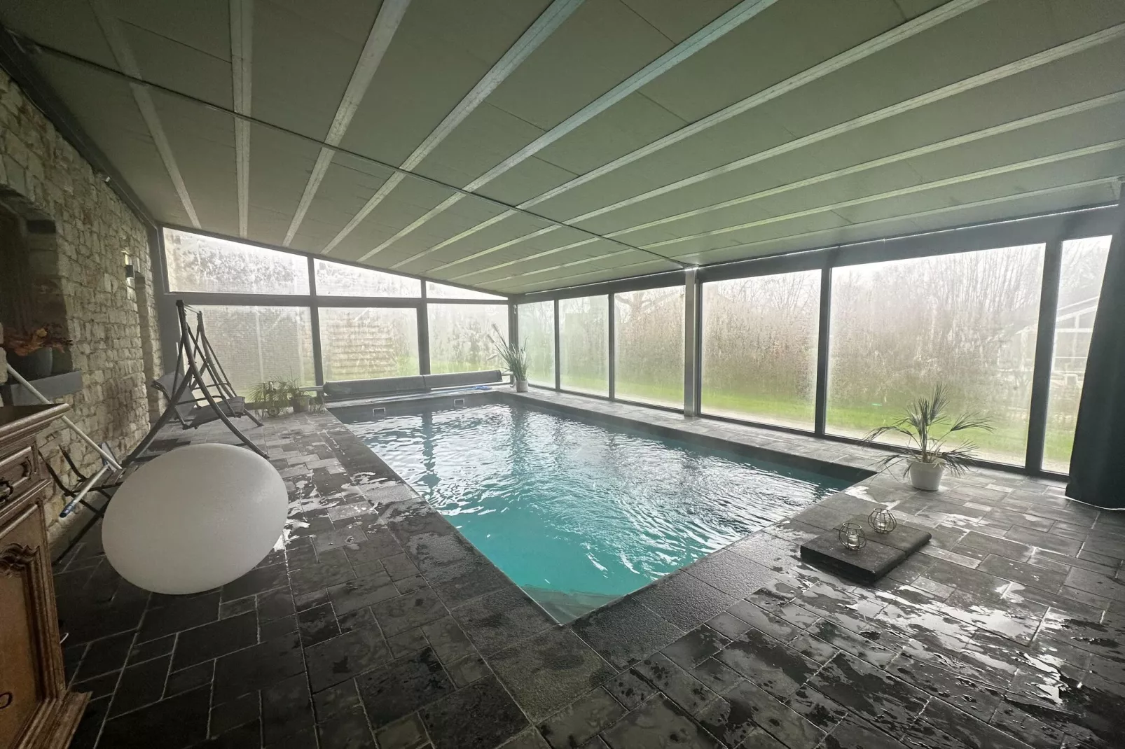 Magnifique maison de vacances pour 8 adultes avec piscine intérieure et bains à remous-Wellness