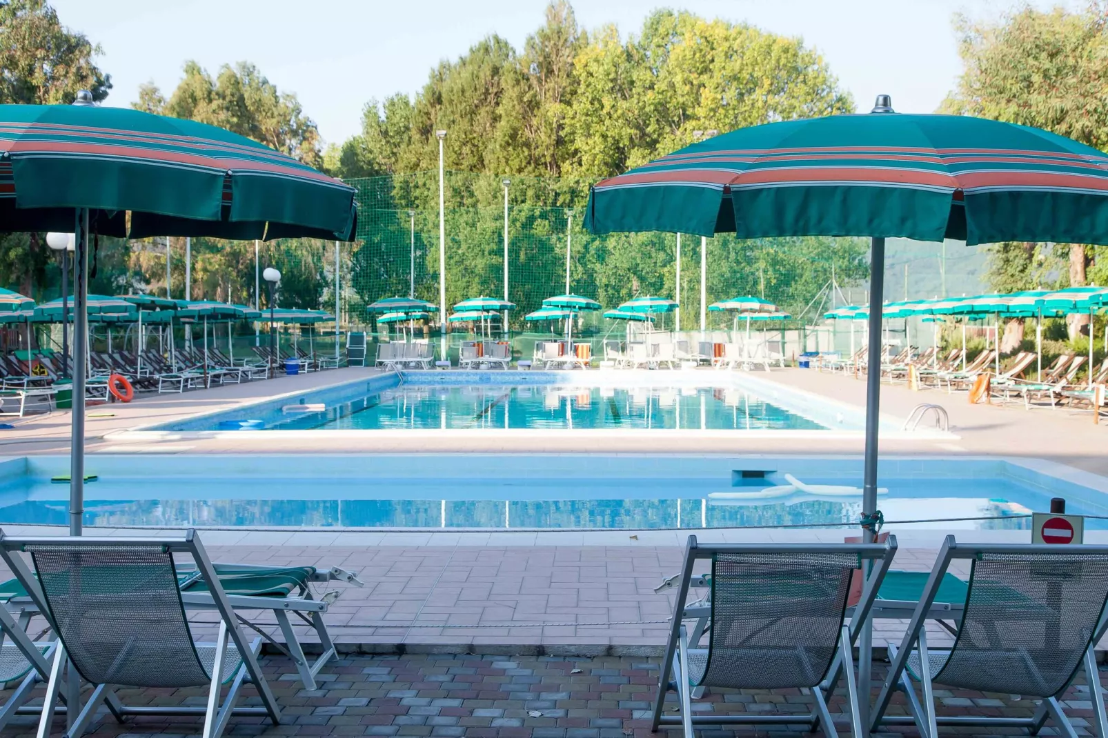 Residenza Alberghiera Italia in Luni - Bilocale B4-Zwembad