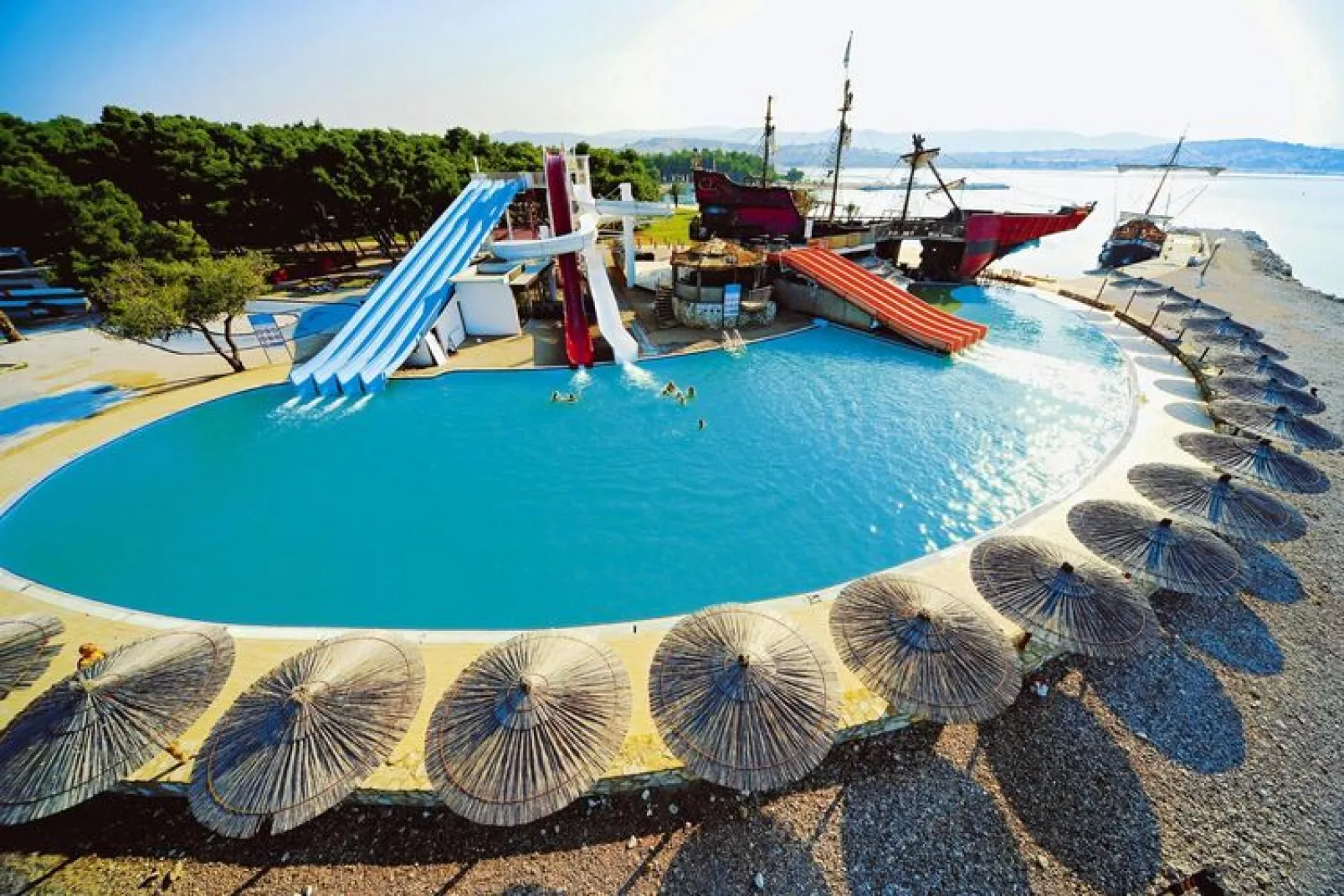Villas Kornati in Amadria Park Camping Sibenik - 3-Raum-App 3&2 A2 ca55 qm für 5 Pers-Zwembad