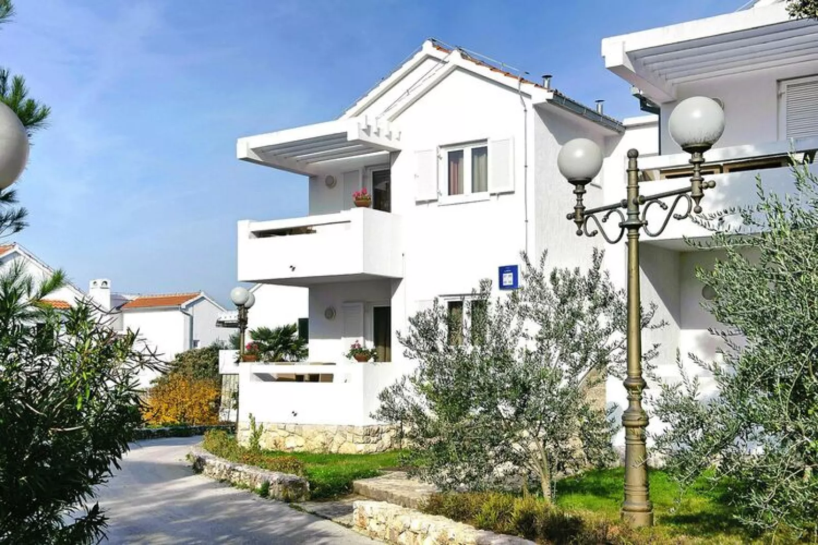 Villas Kornati in Amadria Park Camping Sibenik - 3-Raum-App 3&2 A2 ca55 qm für 5 Pers-Buitenkant zomer