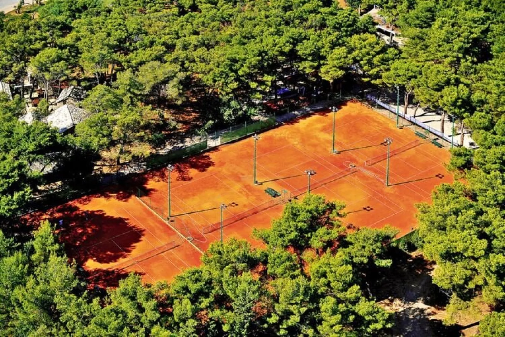 Villas Kornati in Amadria Park Camping Sibenik - 3-Raum-App 3&2 A2 ca55 qm für 5 Pers-Tuinen zomer