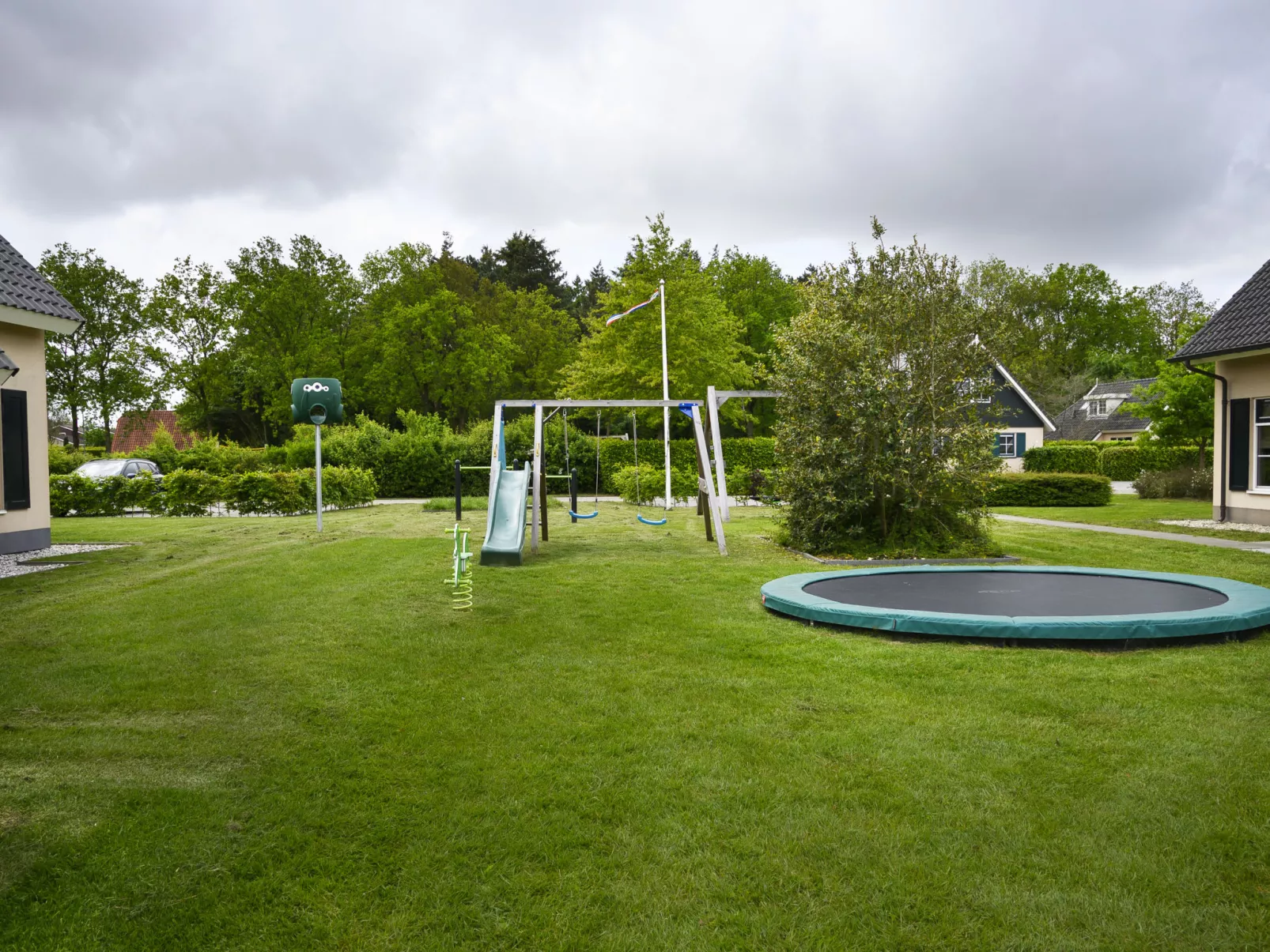 Lieskehuis Wellness de Luxe 10+2-Buiten