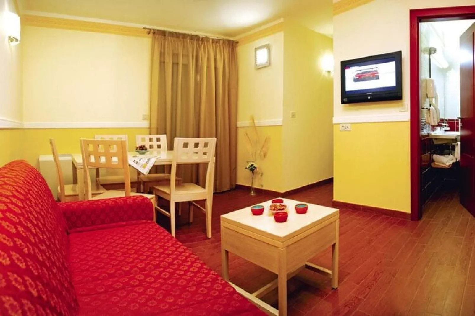 Villas Kornati in Amadria Park Camping Sibenik - 3-Raum-App 4&3 A3 ca70 qm für 7 Pers-Woonkamer