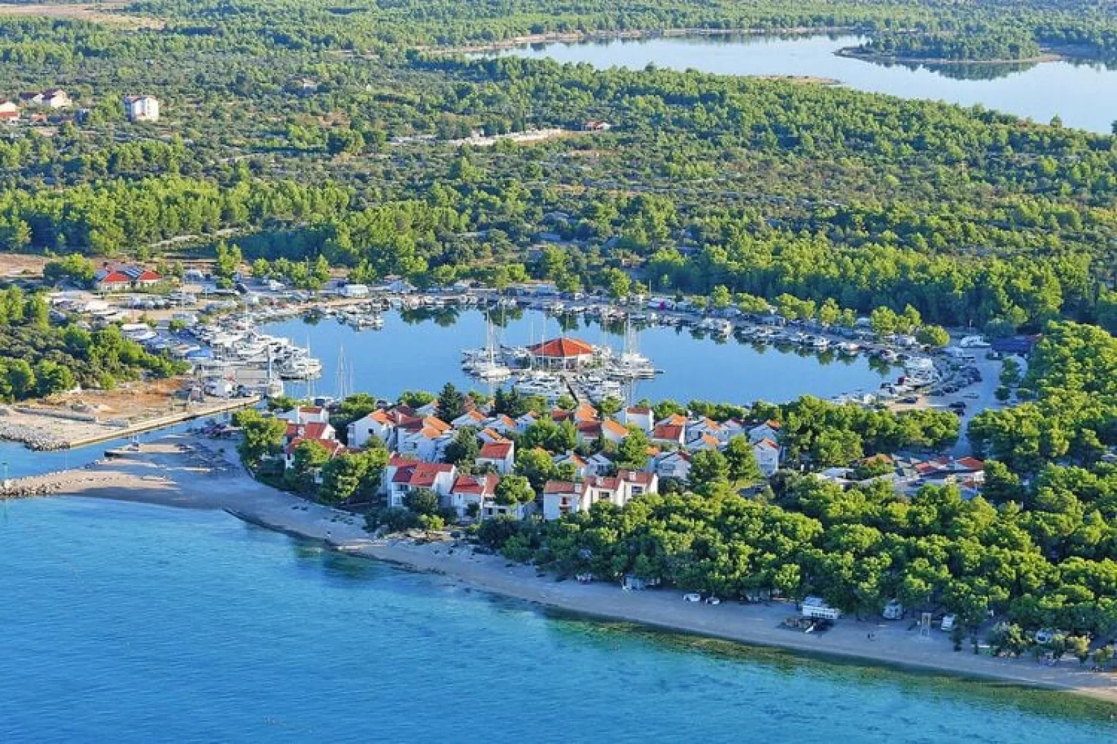 Villas Kornati in Amadria Park Camping Sibenik - 3-Raum-App 4&3 A3 ca70 qm für 7 Pers-Waterzicht