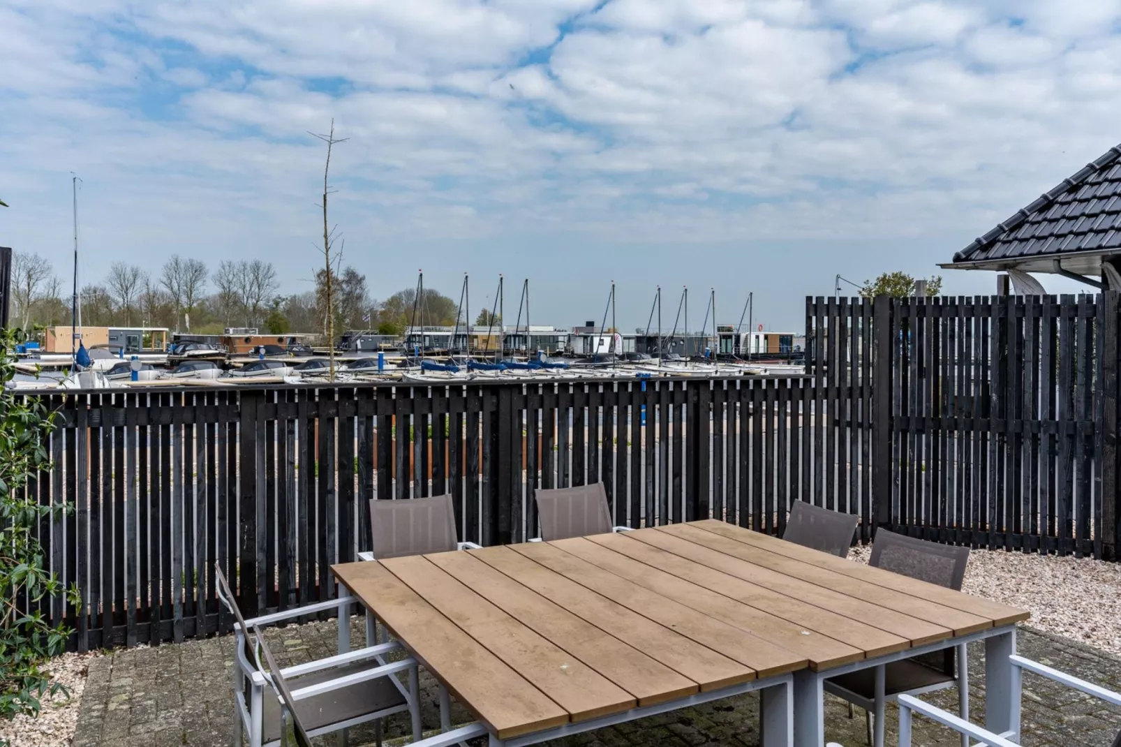 Appartement - Paviljoenwei 4  Sneek Offingawier 'Havenzicht'-Terrasbalkon