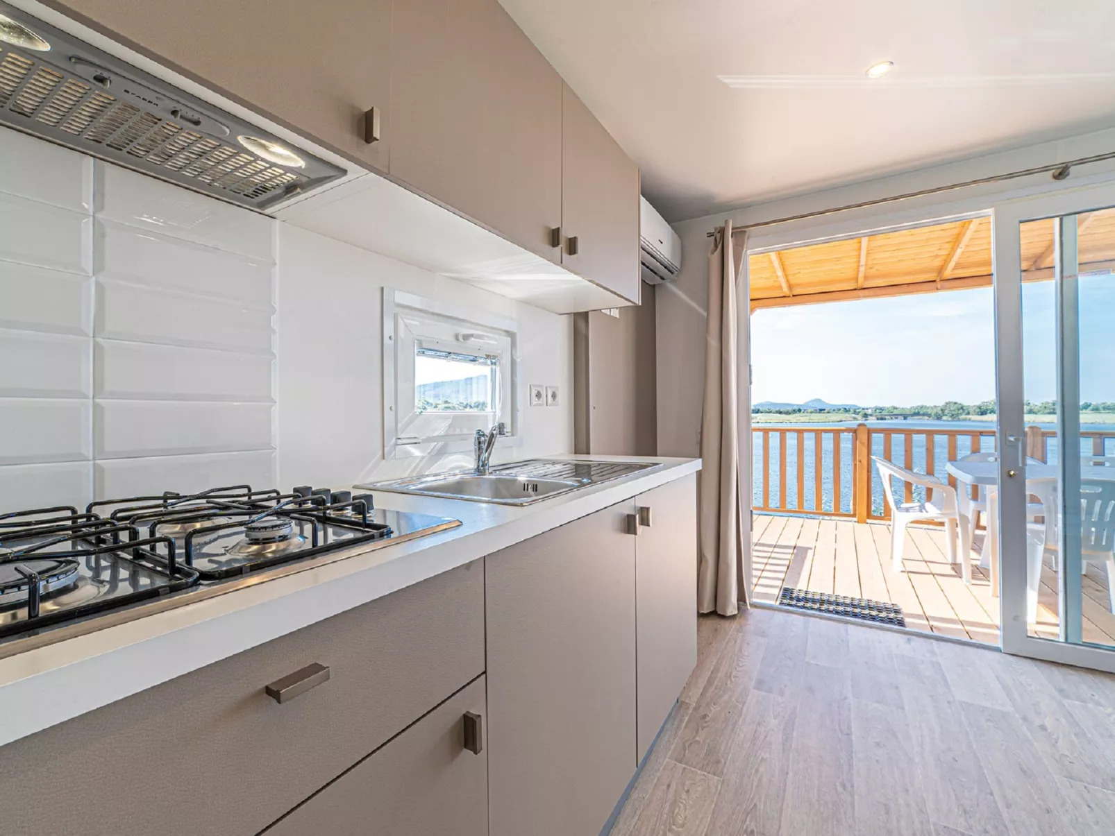 Camping Village Laguna Blu-Binnen