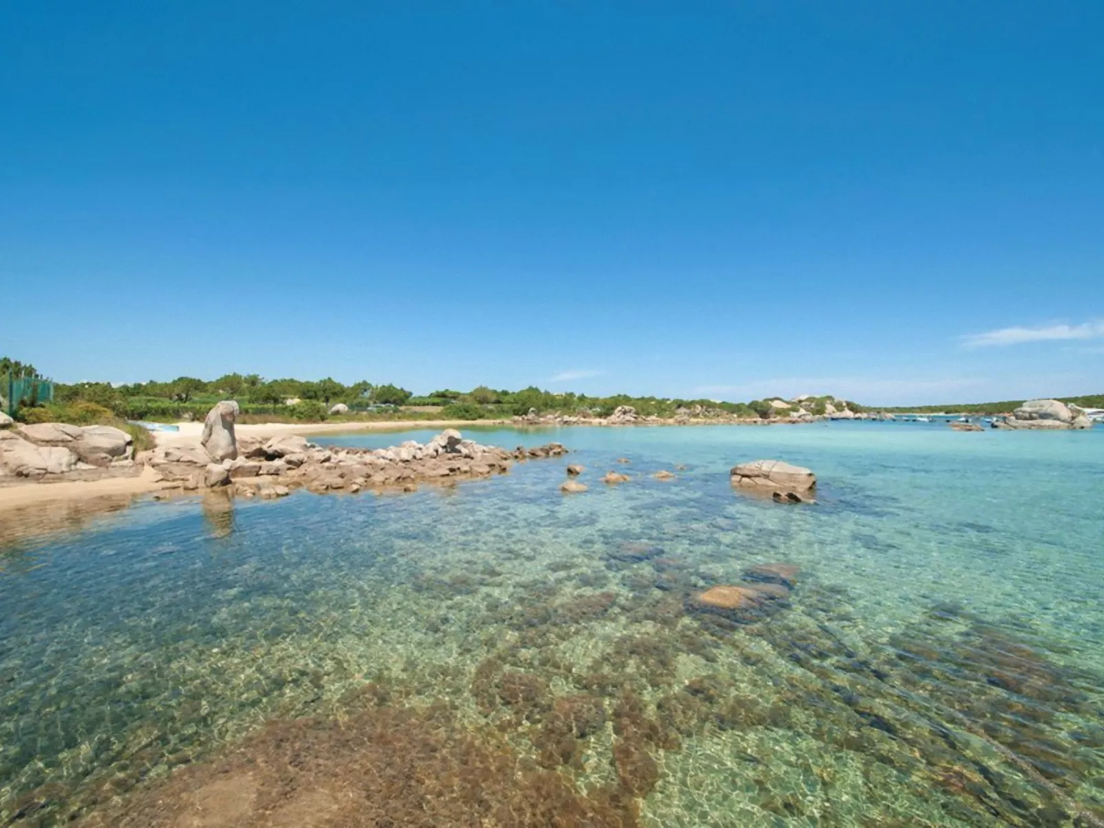 D4 - F3, Baia de Bahas-Buiten