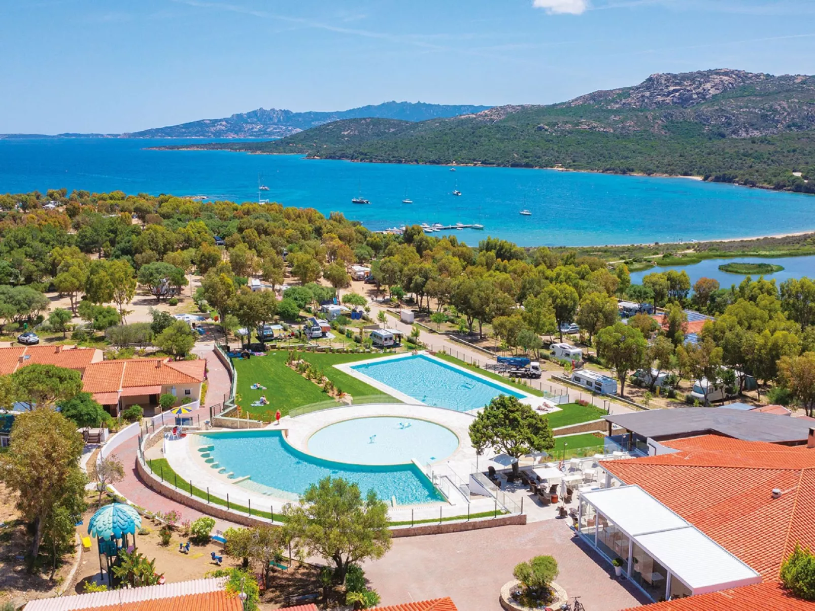 Camping Village Capo d'Orso 4*